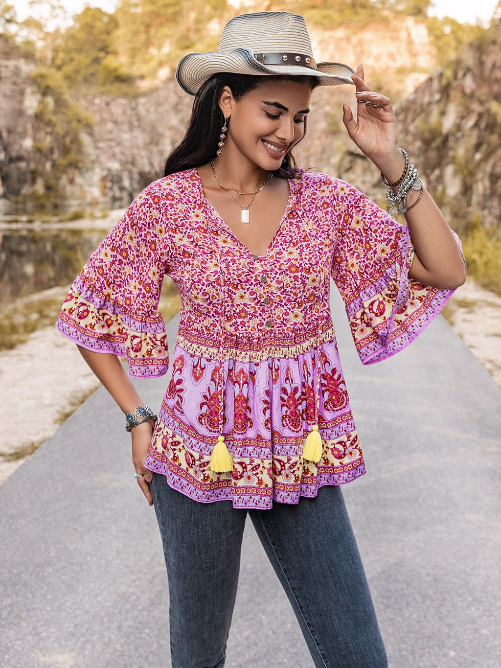 32e0203cca4547c781be187e56825fef-Max